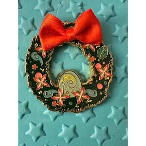 Loungefly Disney Moana princess holiday wreath pin